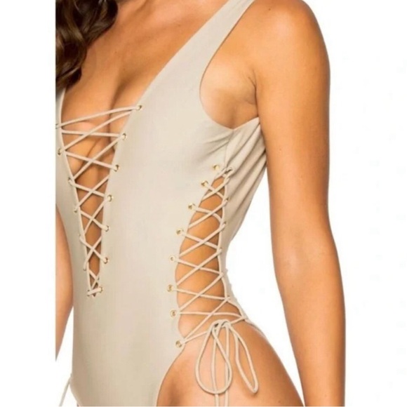 Luli Fama One Piece